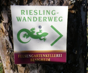 Riesling Wanderweg Signage