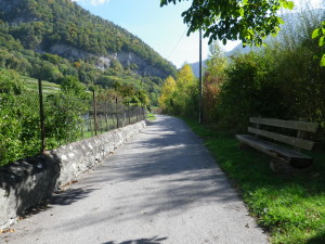 Trail through lower Malans