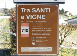 Sign: Tra Santi e Vigne Trailhead